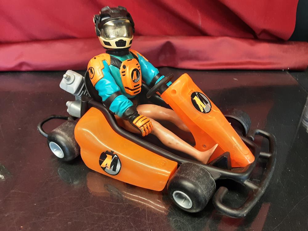 JOUET KARTING AVEC ACTION MAN 
