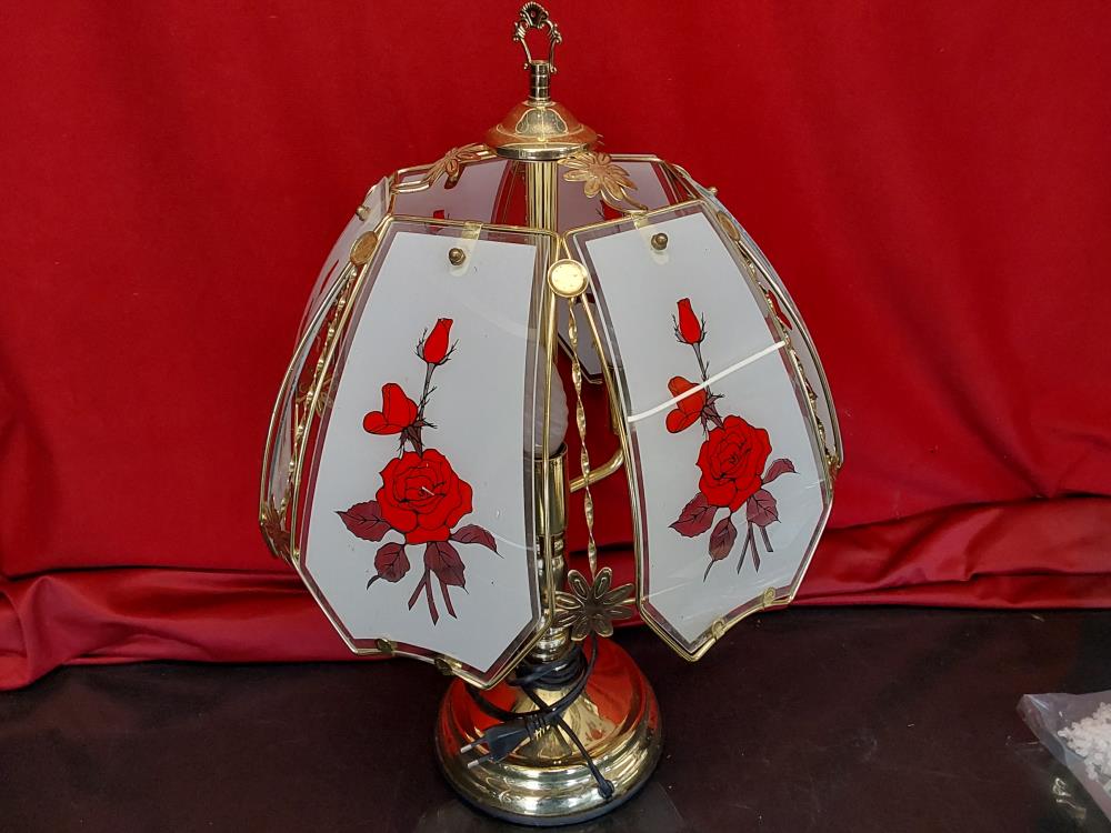 LAMPE A POSER DÉCOR ROSES PIED OR