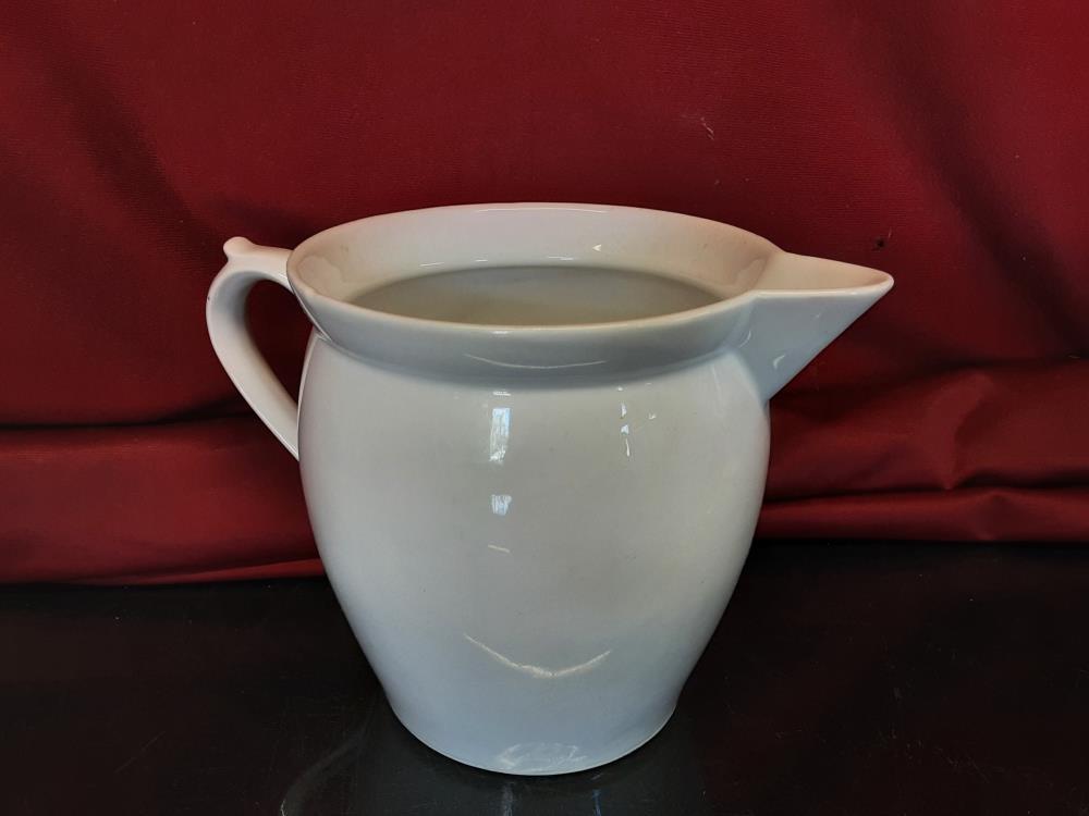 CRUCHE BLANCHE MM