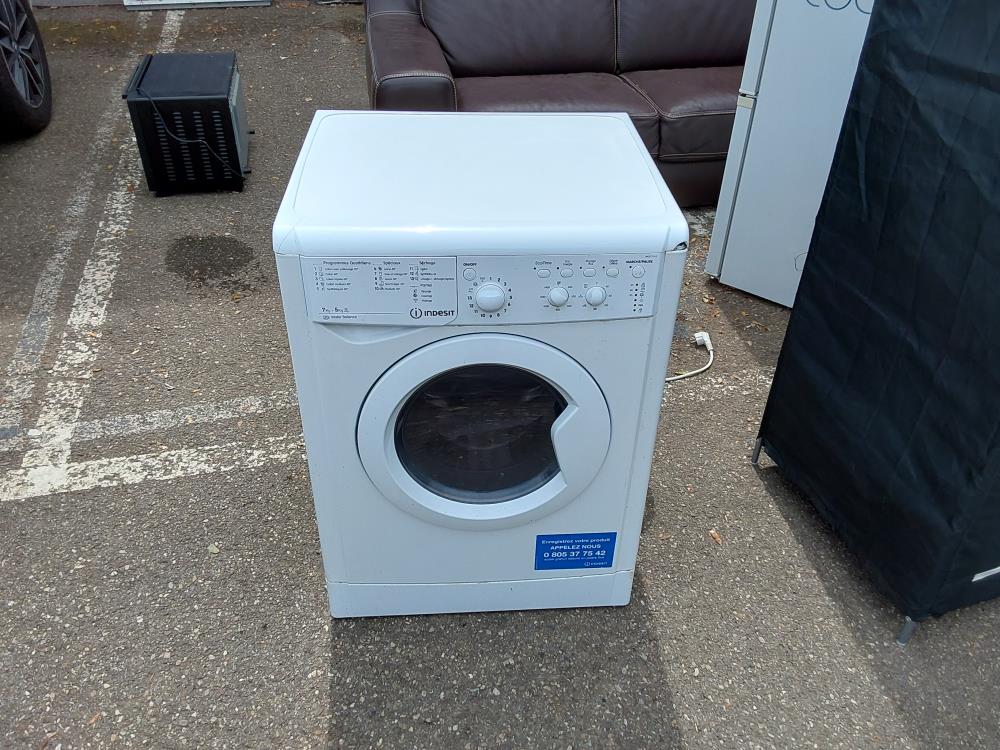 MACHINE A LAVER INDESIT ( SECHAGE NON FONCTIONNELLE)
