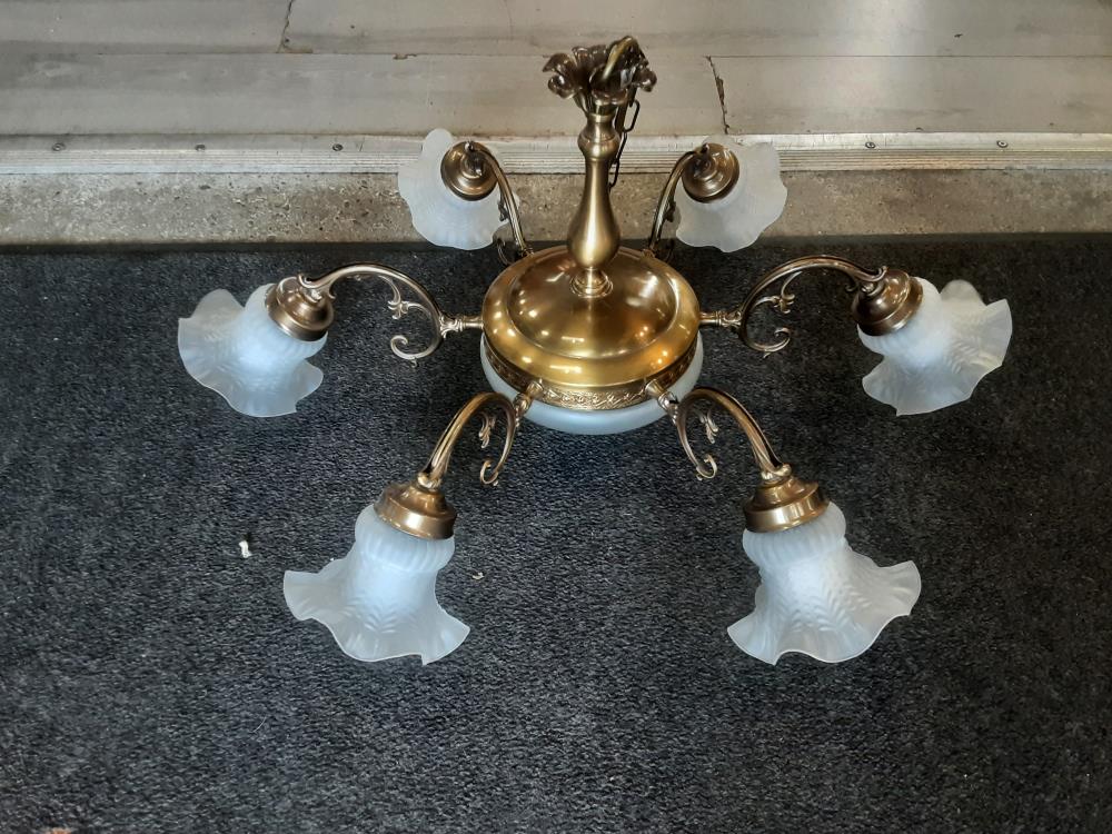 LUSTRE LAITON ET COUPELLE VERRE + 6 FEUX VERRE