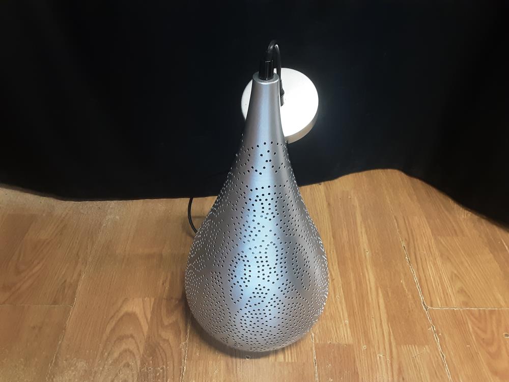 LUSTRE METAL AJOURÉ GRIS