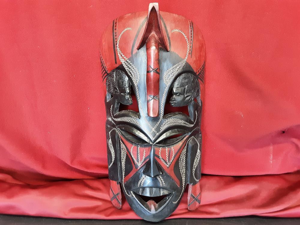 MASQUE AFRICAIN EN BOIS MM