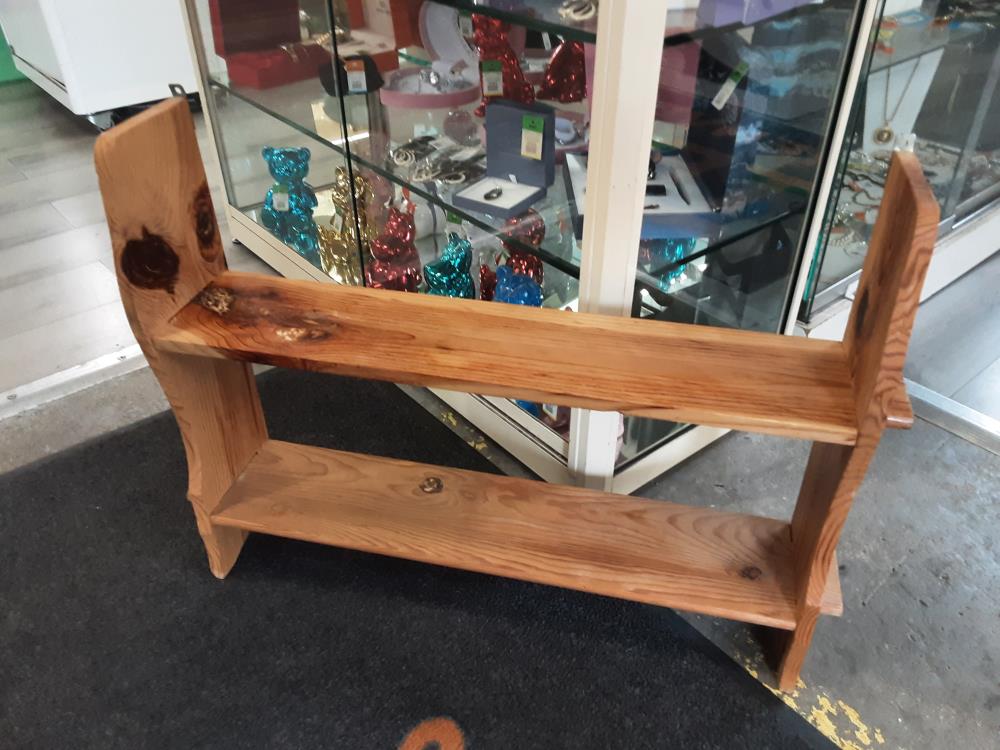 ETAGERE MURAL EN PIN