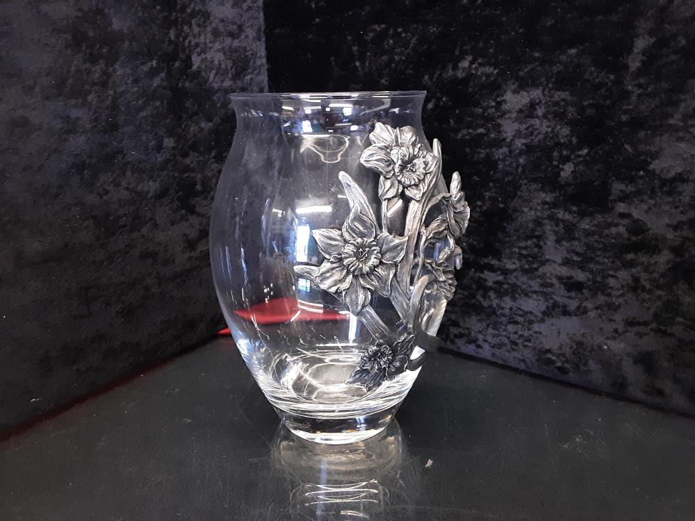 VASE EN VERRE DECOR FLEURS ETAIN 