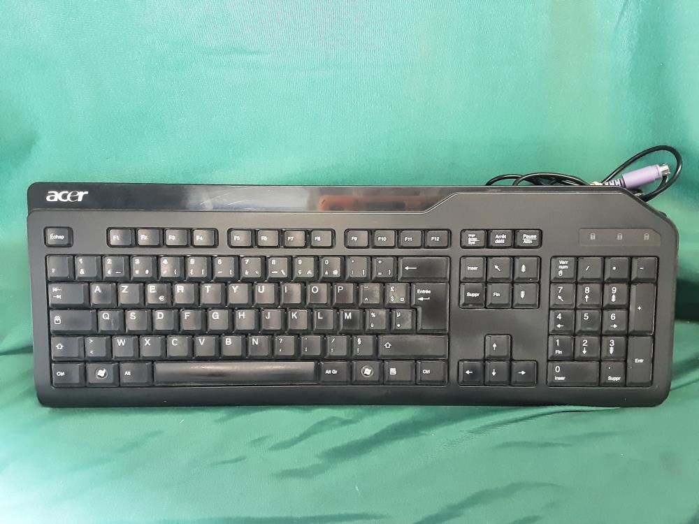 CLAVIER POUR ECRAN 