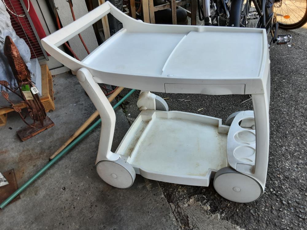 DESSERTE DE JARDIN PVC BLANC
