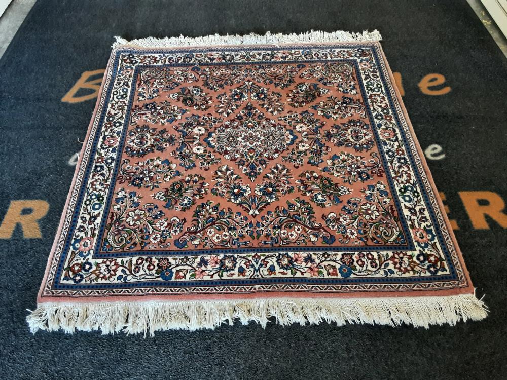 TAPIS FAIT MAIN TEINTE ROSE ET BLEUE