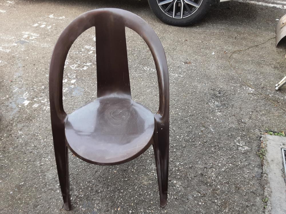 CHAISE PVC BRUNE