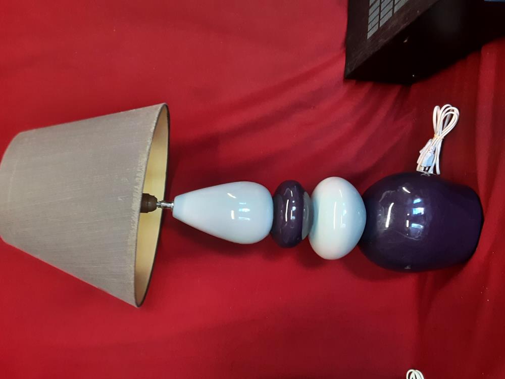LAMPE DE SALON GALET MAUVE ET GRIS GM 86CM DE HAUT