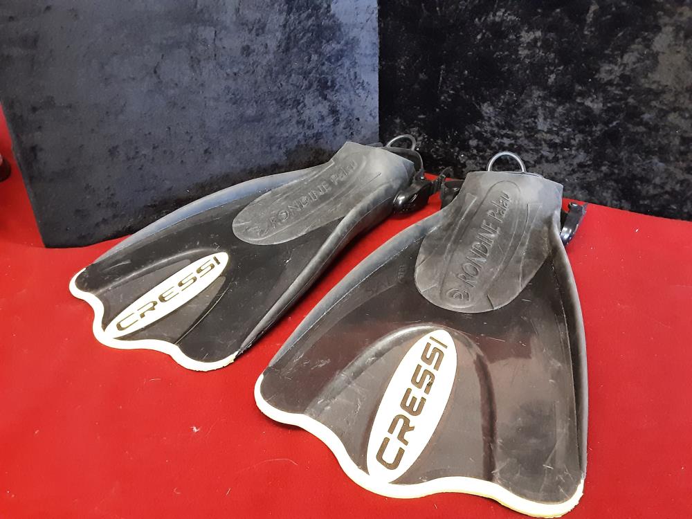 JEU DE PALMES CRESSI TAILLE L-XL