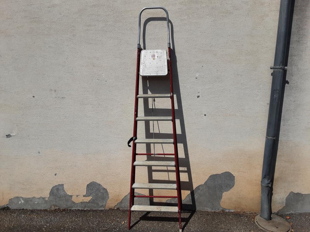 ESCABEAU 7 MARCHES