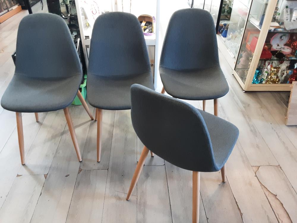 LOT DE 4 CHAISES TISSUS GRIS PIEDS METAL IMITATION BOIS