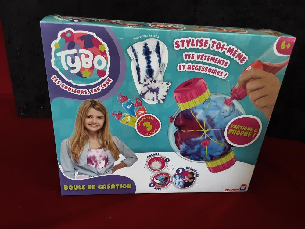 BOITE DE JEU STYLISE TOI MÊME TES VETEMENTS