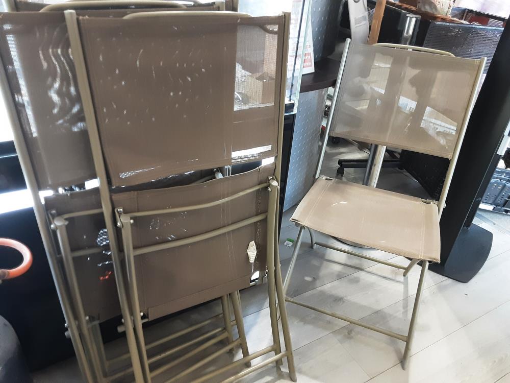 LOT DE 4 CHAISES DE JARDIN