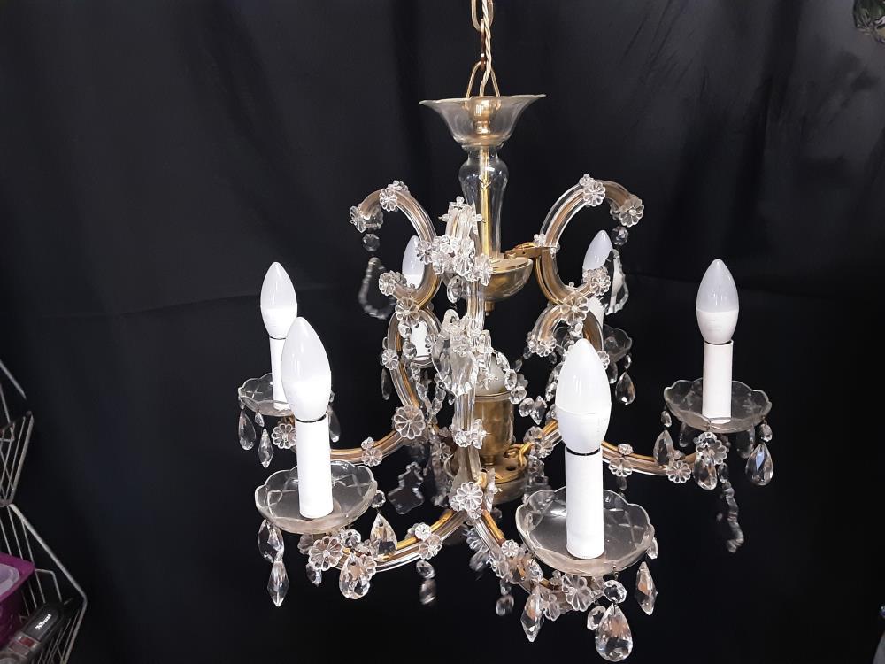 LUSTRE A PAMPILLES 6 BRANCHES EN CRISTAL