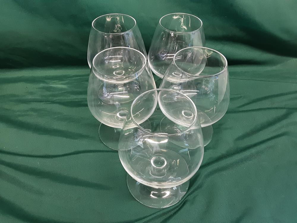 LOT DE 5 VERRES À COGNAC CRISTAL