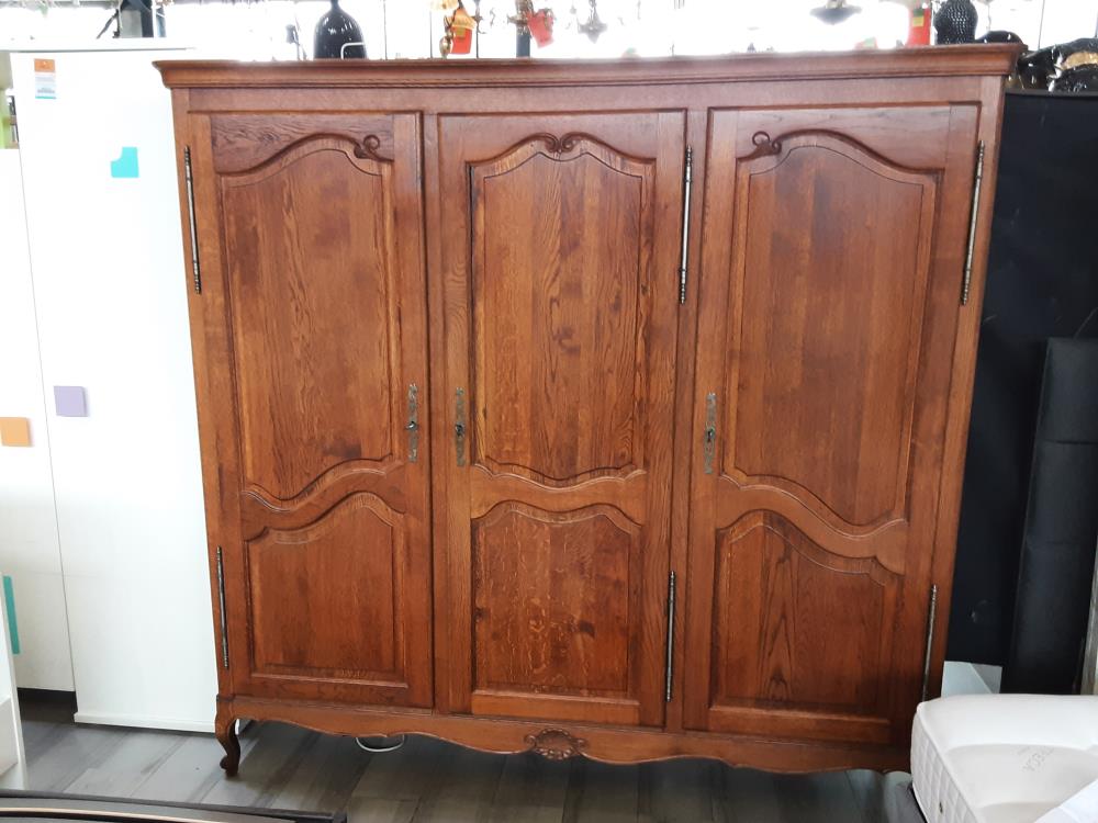 ARMOIRE CHENE 3 PORTES STYLE REGENCE