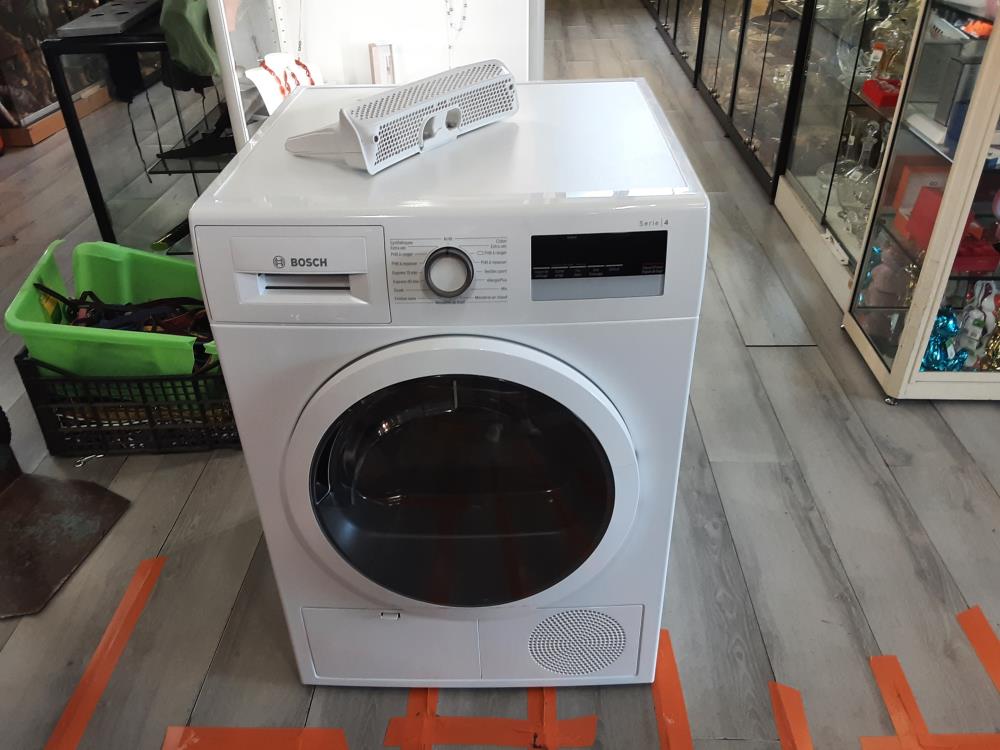 SECHE LINGE A HUBLOT A CONDENSATION BOSCH SERIE 4 