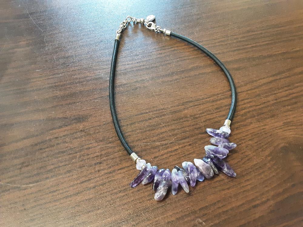 COLLIER PIERRE VIOLETTES