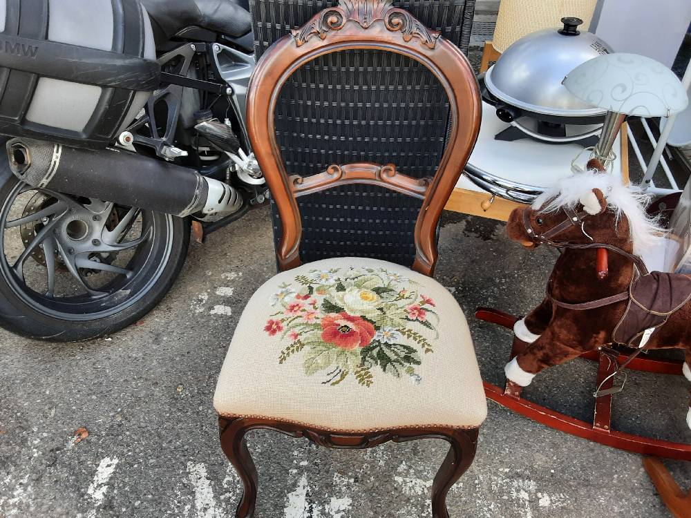 CHAISE ASSISE DECOR FLEURS