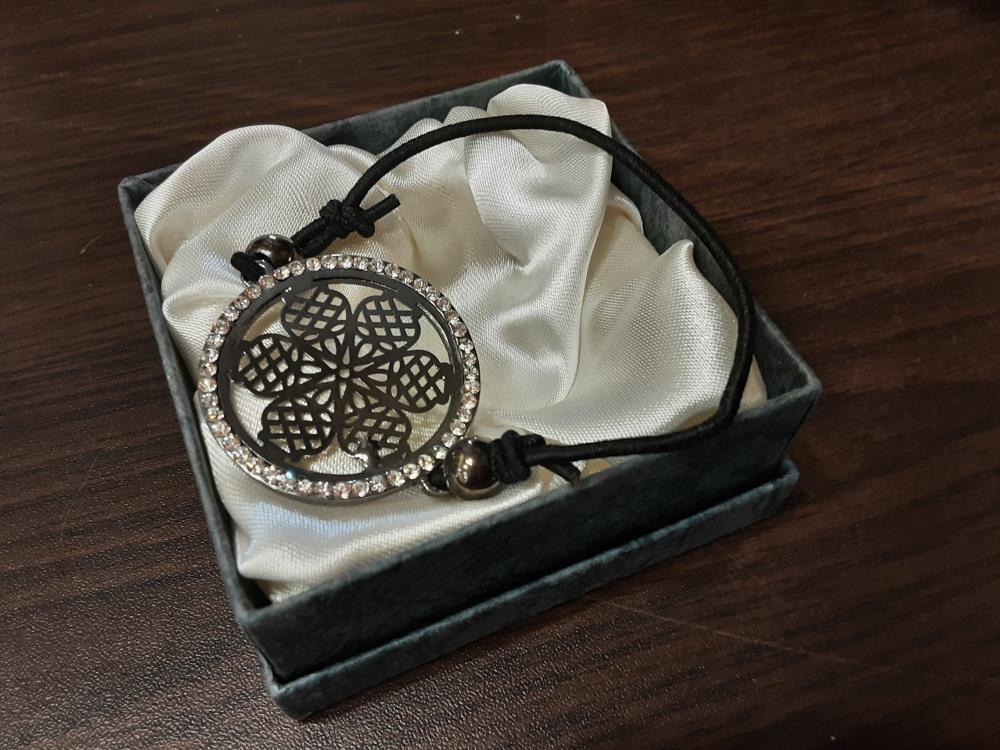BRACELET TREFLE ET STRASS
