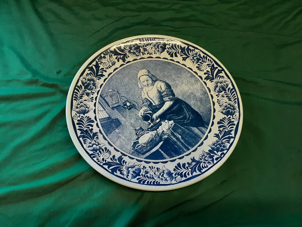 PLAT DELFT LA LAITIÈRE