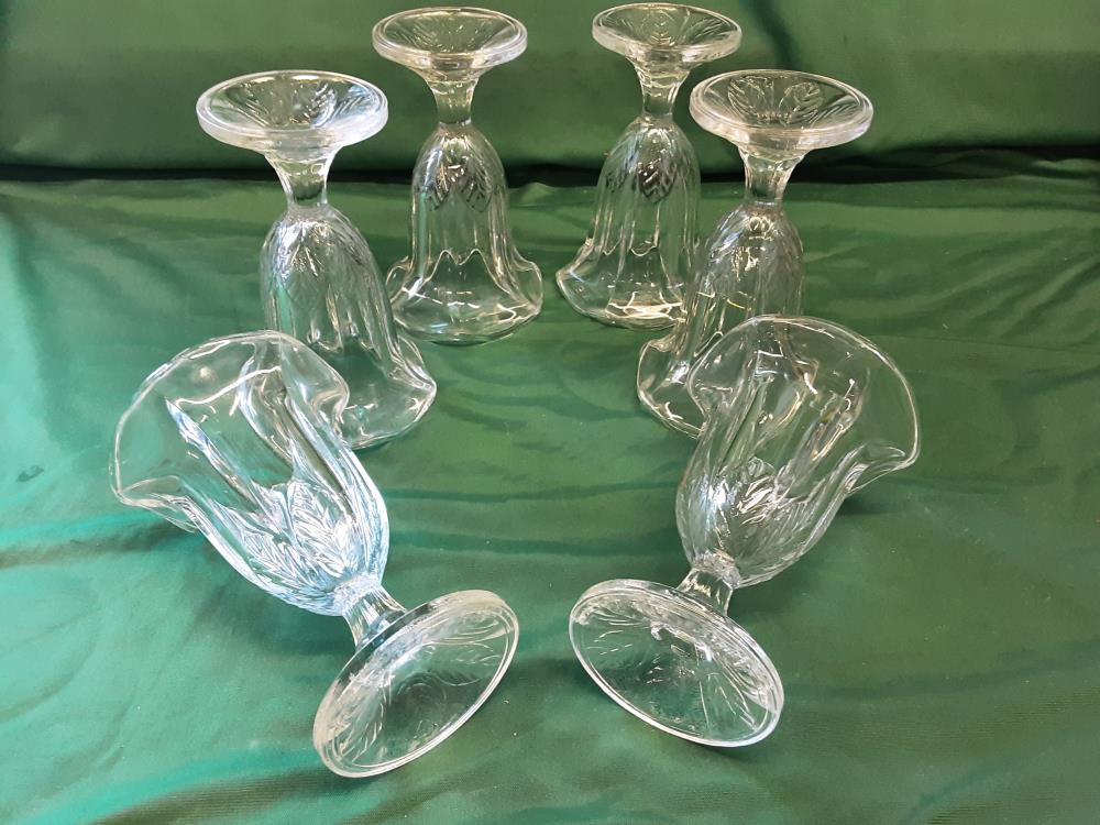 LOT DE 6 COUPES A GLACES EN VERRE