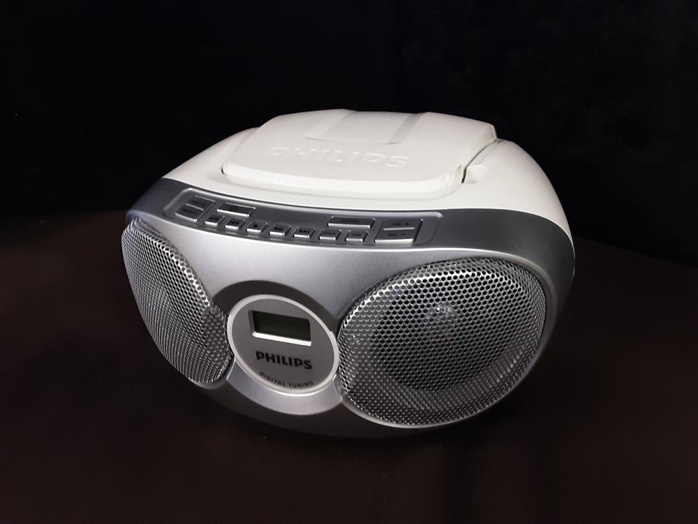 RADIO CD PHILIPS BLANCHE