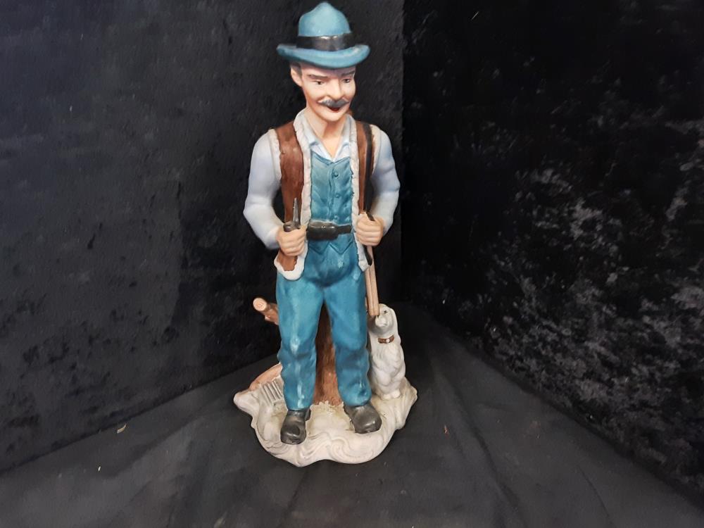 STATUETTE CHASSEUR GM