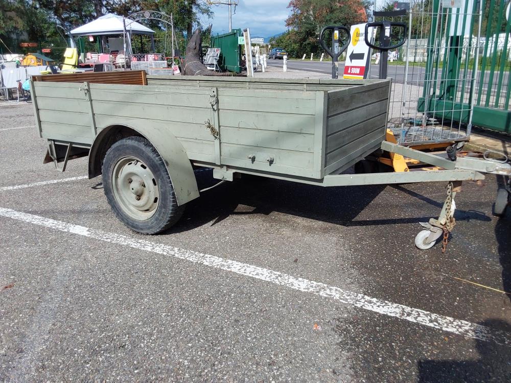 REMORQUE DE VOITURE