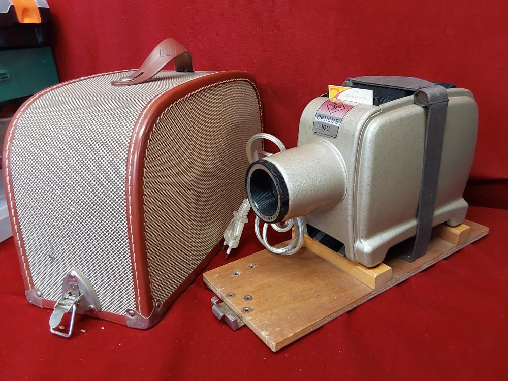 PROJECTEUR A DIAPO AGFA OPTICUS 100 VENDU DANS L'ETAT