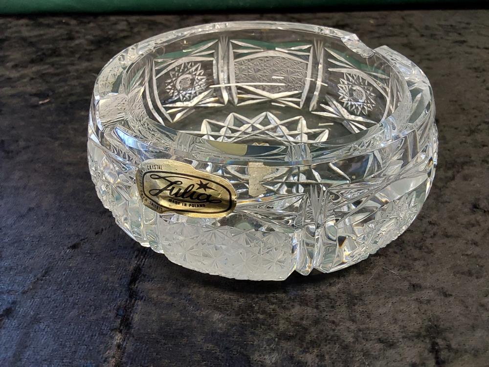 CENDRIER CRISTAL CISELE