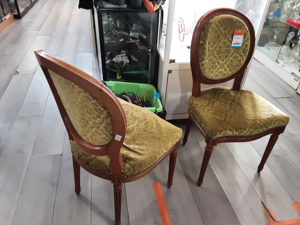 CHAISE MEDAILLON LOUIS XVI TISSU VERT