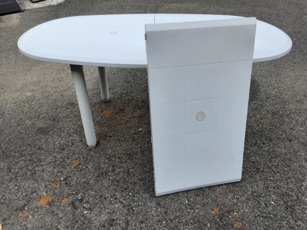 TABLE DE JARDIN OVALE PVC BLANC 1 ALLONGE DE 55 CM =230 CM OUVERTE