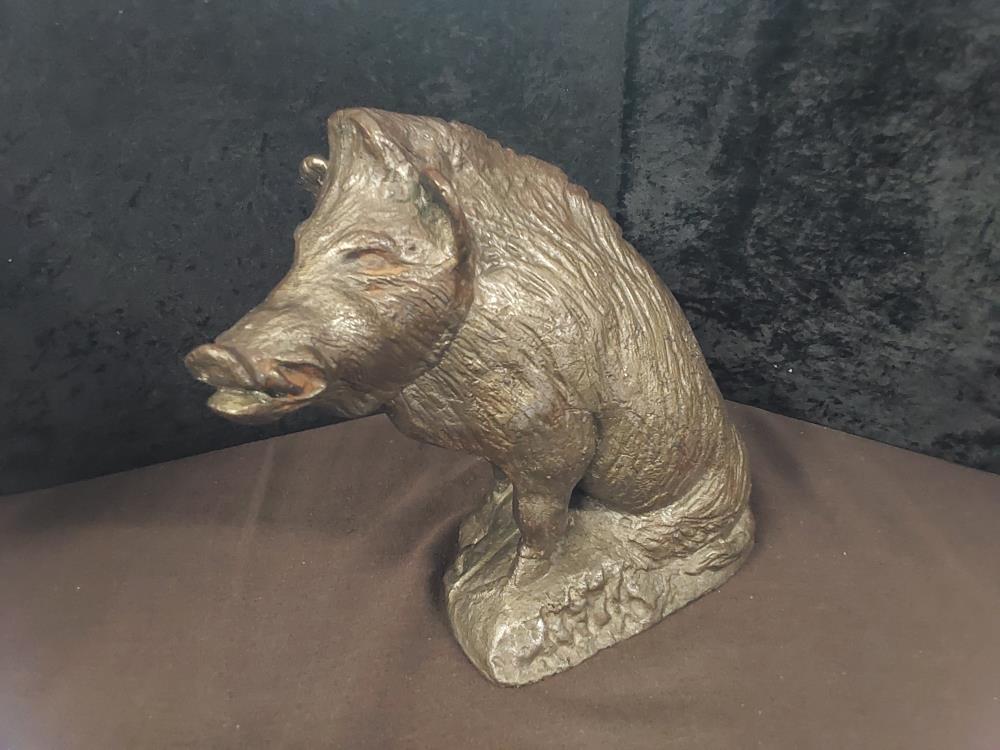 STATUE SANGLIER MM EN FONTE