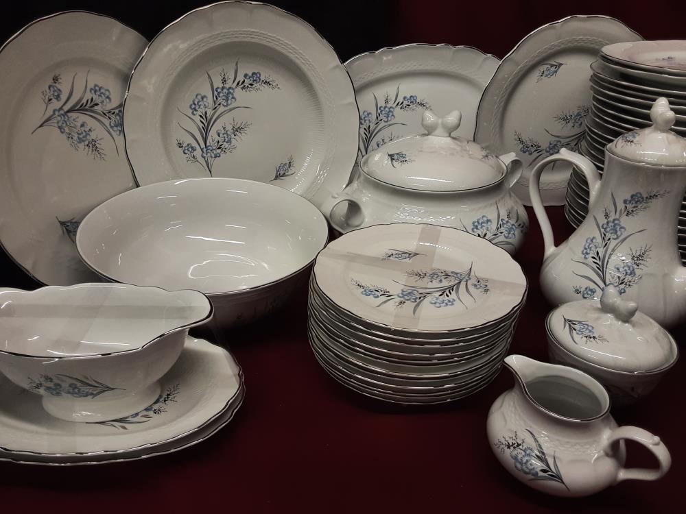 SERVICE DE TABLE + CAFE PORCELAINE ITALIENNE TOGNANA