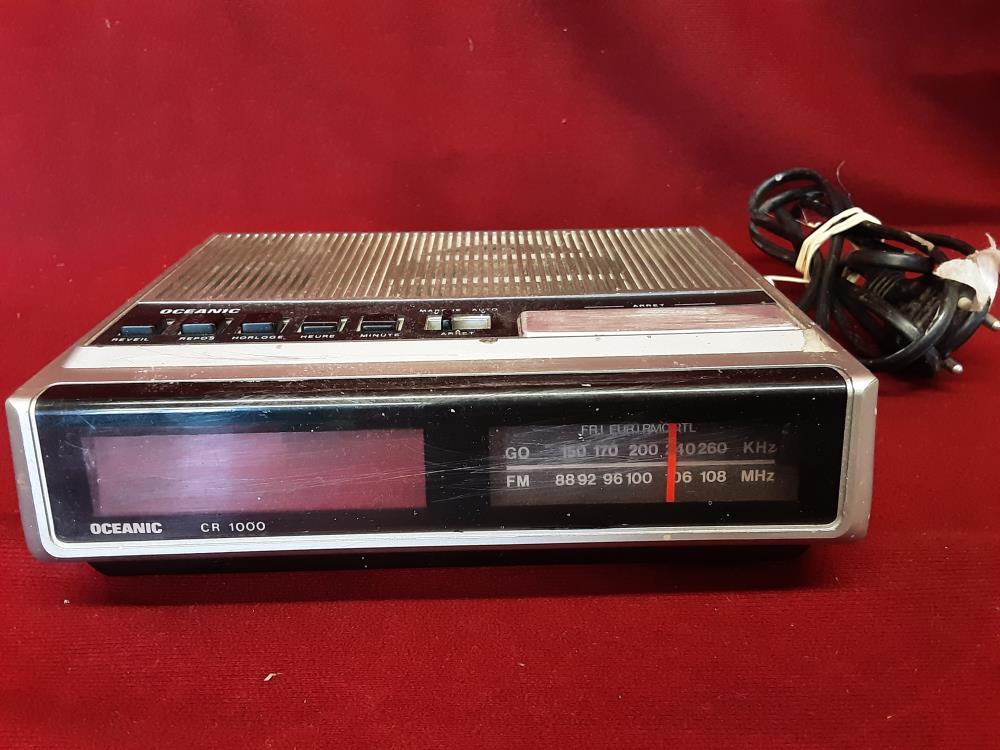 RADIO REVEIL OCEANIC ETAT OK