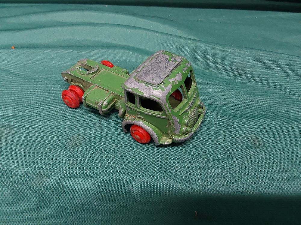TRACTEUR ROUTIER RENAULT DINKY TOYS