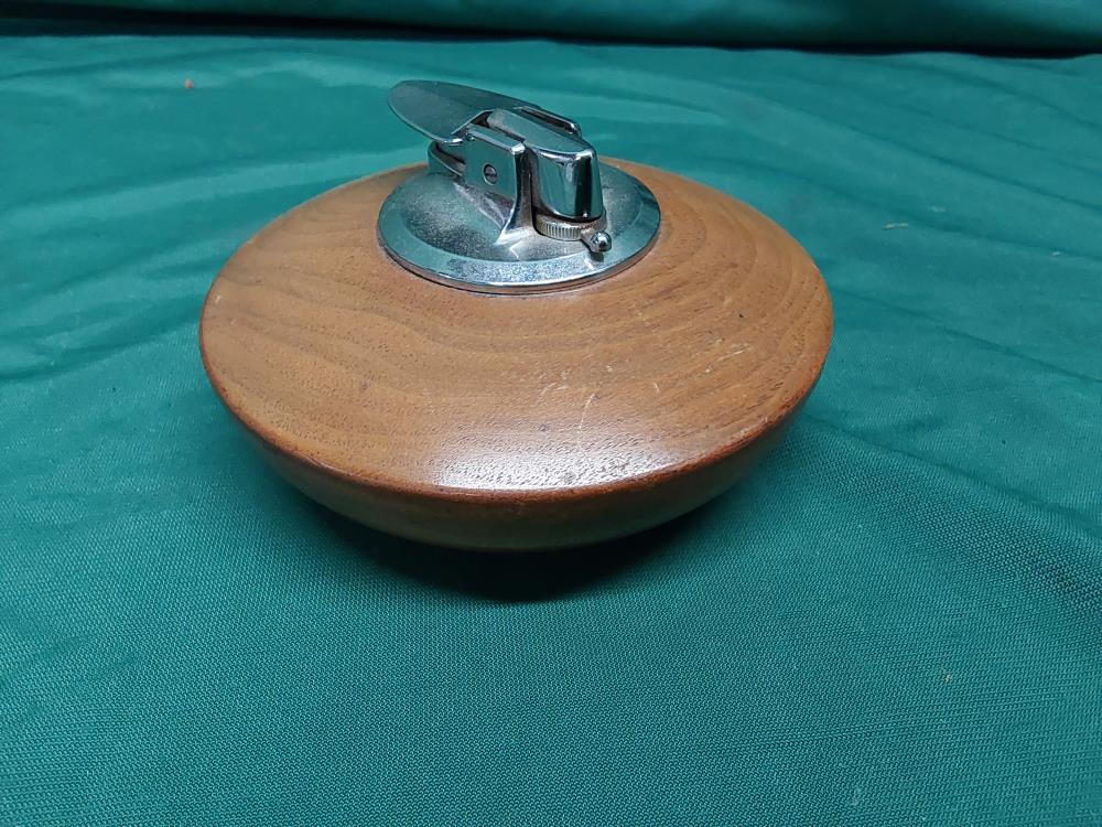 BRIQUET
