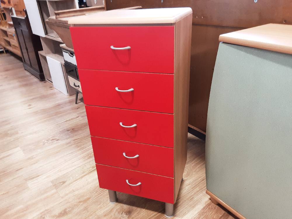 MEUBLE BAS 5 TIROIRS ROUGE ET BRUN