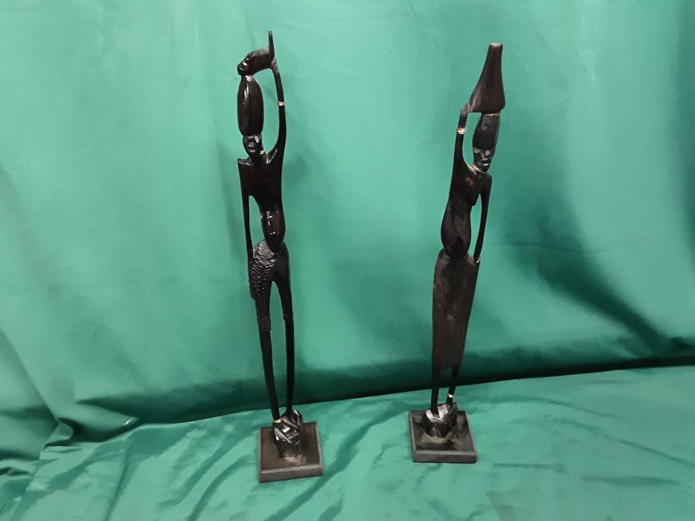STATUETTE EN BOIS AFRICAINE H.44CM