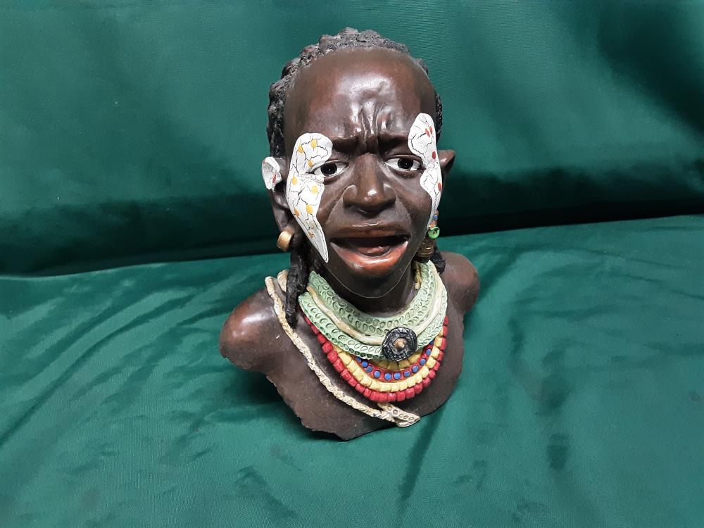 BUSTE GUERRIER AFRICAIN EN RÉSINE 