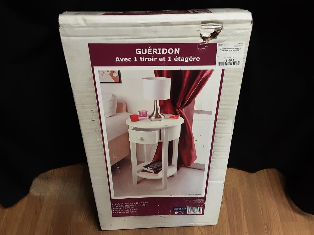 GUERIDON BLANC AVEC 1 TIROIRS ET ETAGERE