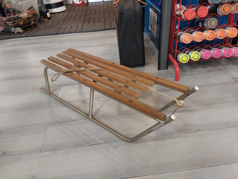 LUGE METAL ET BOIS