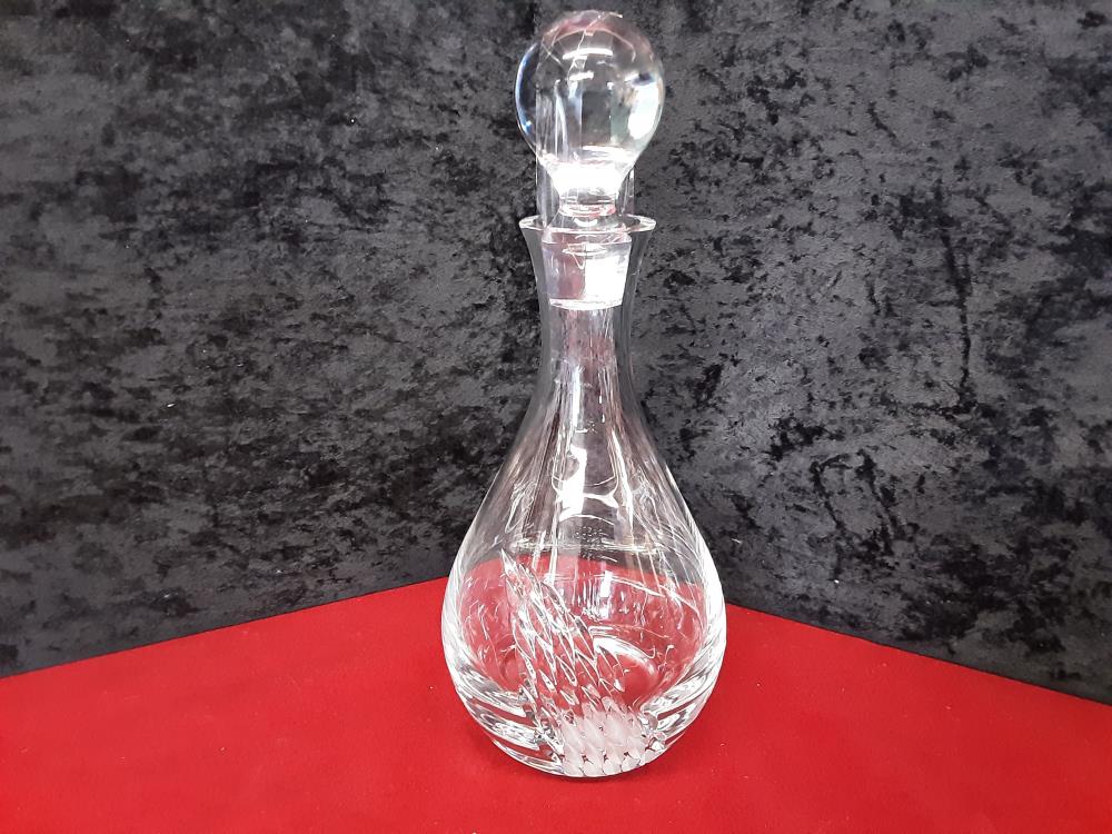 CARAFE A DECANTER CRISTAL DECOR CISELE AVEC BOUCHON
