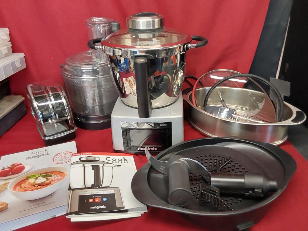 ROBOT MAGIMIX COOK EXPERT 18900 ROBOT CUISEUR AVEC NOMBREUX ACCESSOIRES
