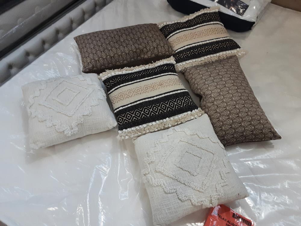 COUSSIN 