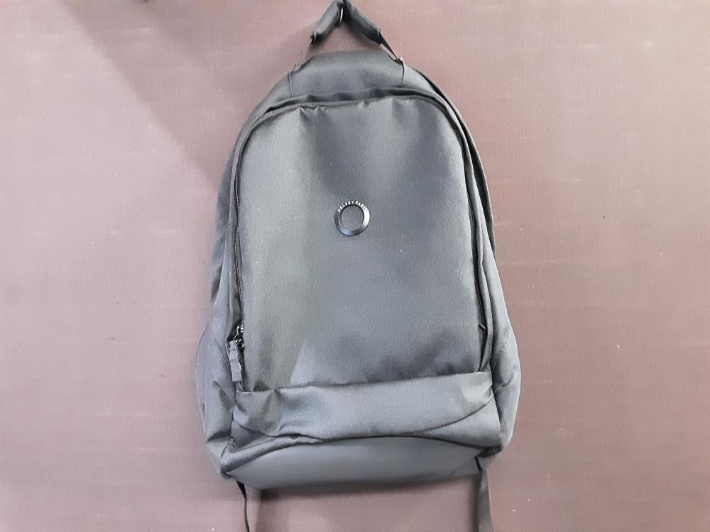 SAC A DOS 9 TOILE NOIRE DELSEY