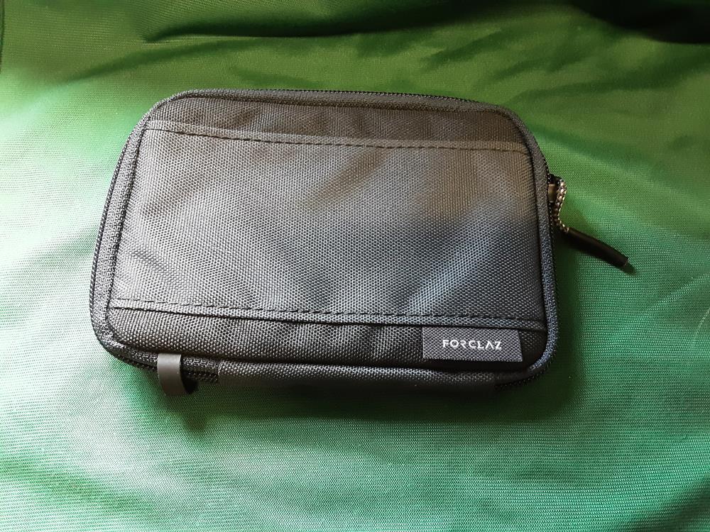 PORTE-CARTES 33 IU TOILE NOIRE